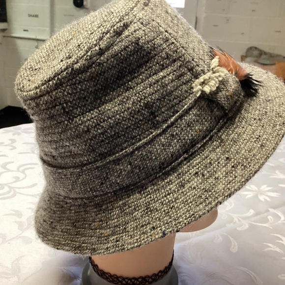 HANNA HATS. BEAUTIFUL. a medium made in IRELAND - Picture 3 of 7